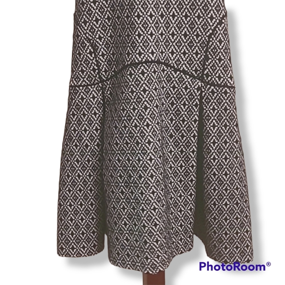 Parker Black White Halter Style Diamond Pattern Dress - Picture 3 of 8
